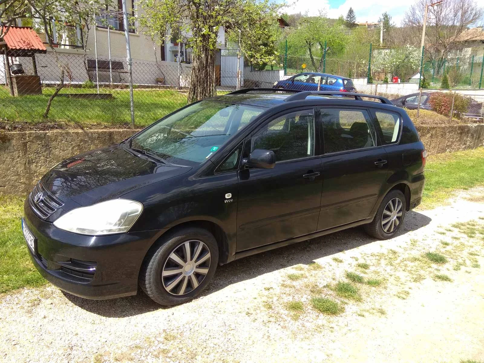 Toyota Avensis verso Soll - изображение 3