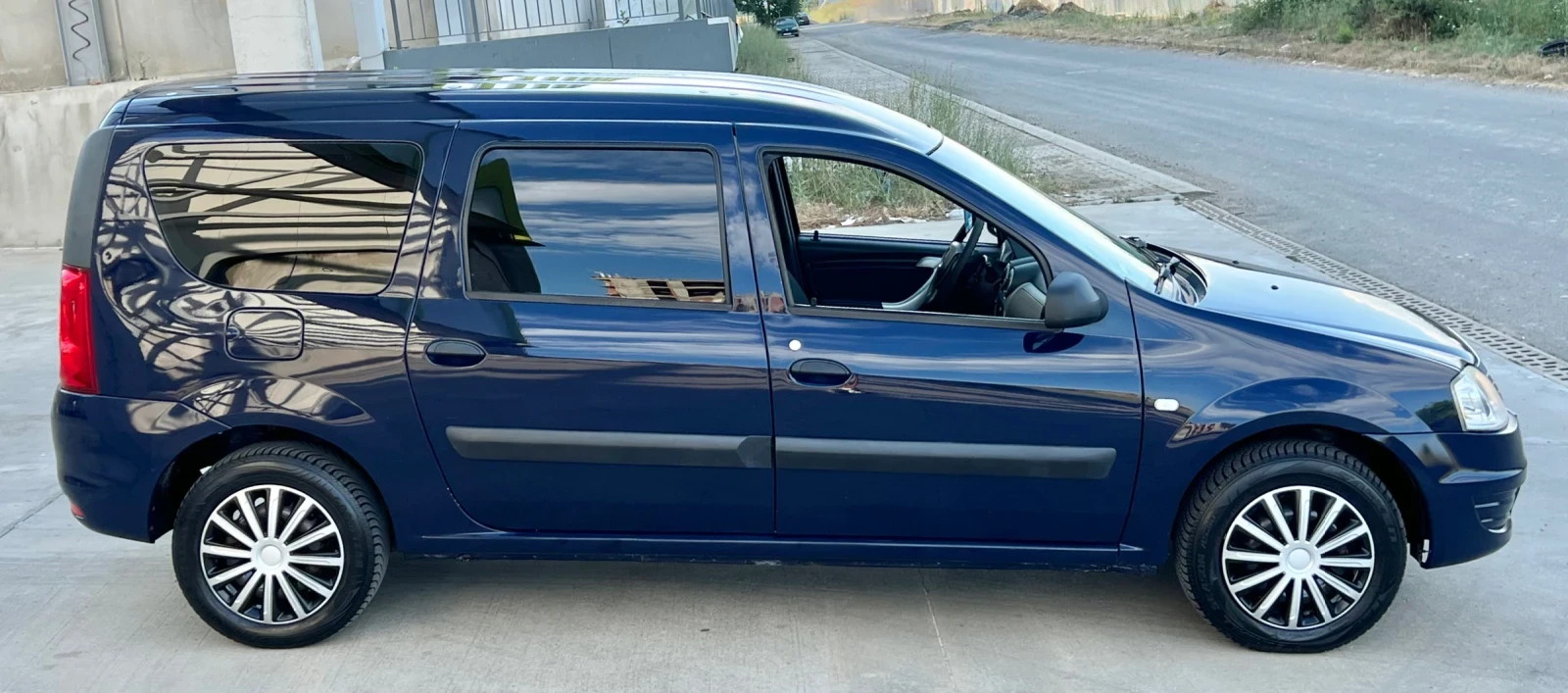 Dacia Logan 1.5 DCl 2013г - изображение 7