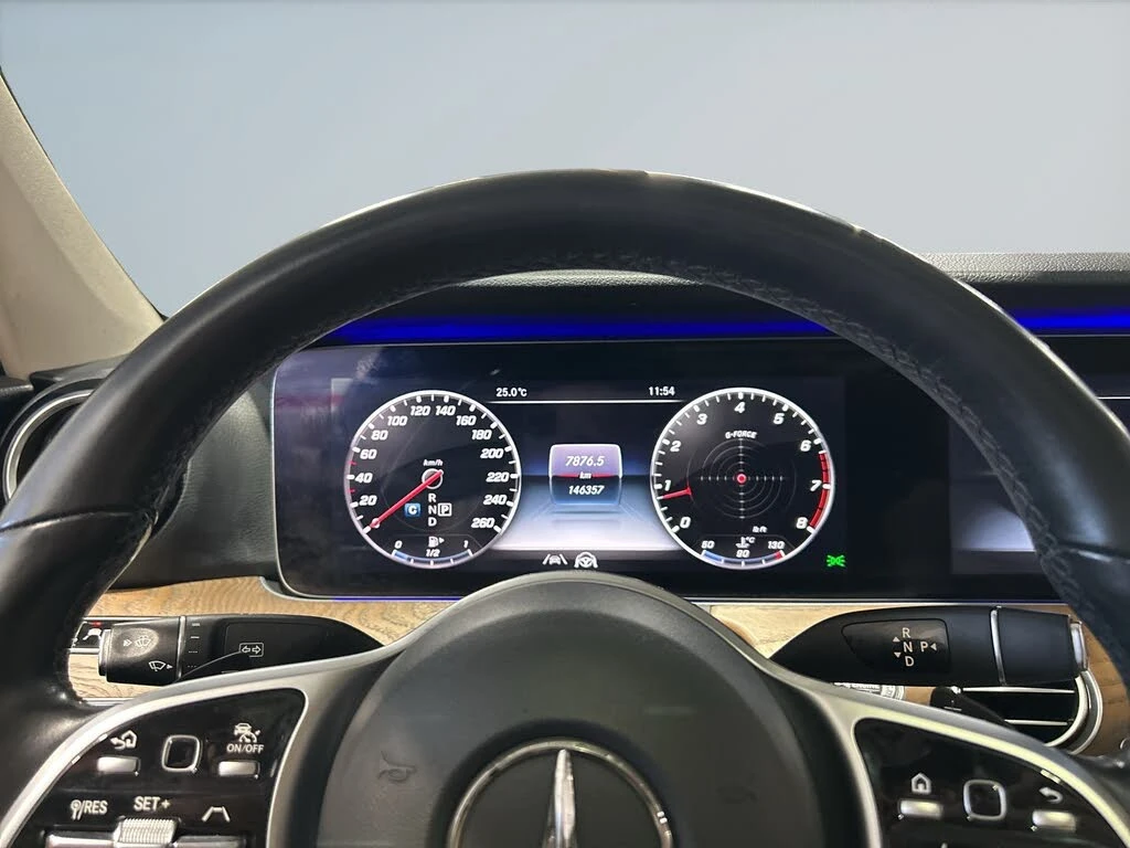 Mercedes-Benz E 350 4MATIC AMG* CAM* AMBIENT* BURMESTER*  - изображение 10