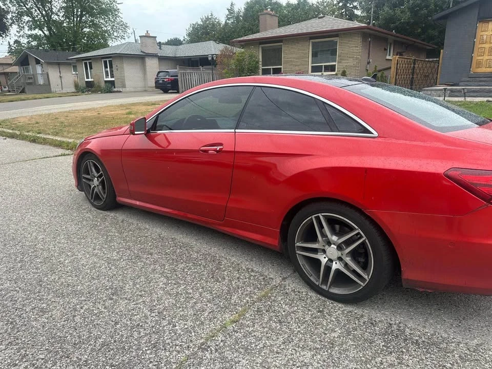 Mercedes-Benz E 350 4MATIC * * CARFAX * * АВТОКРЕДИТ * *  - изображение 2