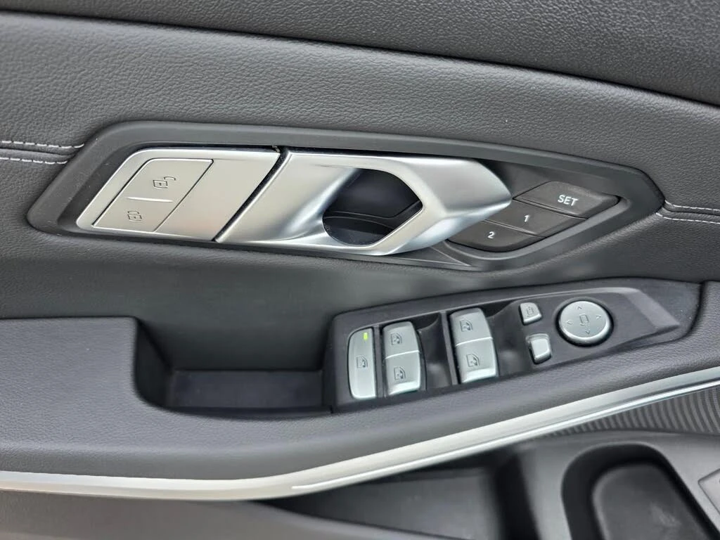 BMW 330 3 Series 330i* xDrive* ����������* (���� �� ��) | Mobile.bg � ����������� 12