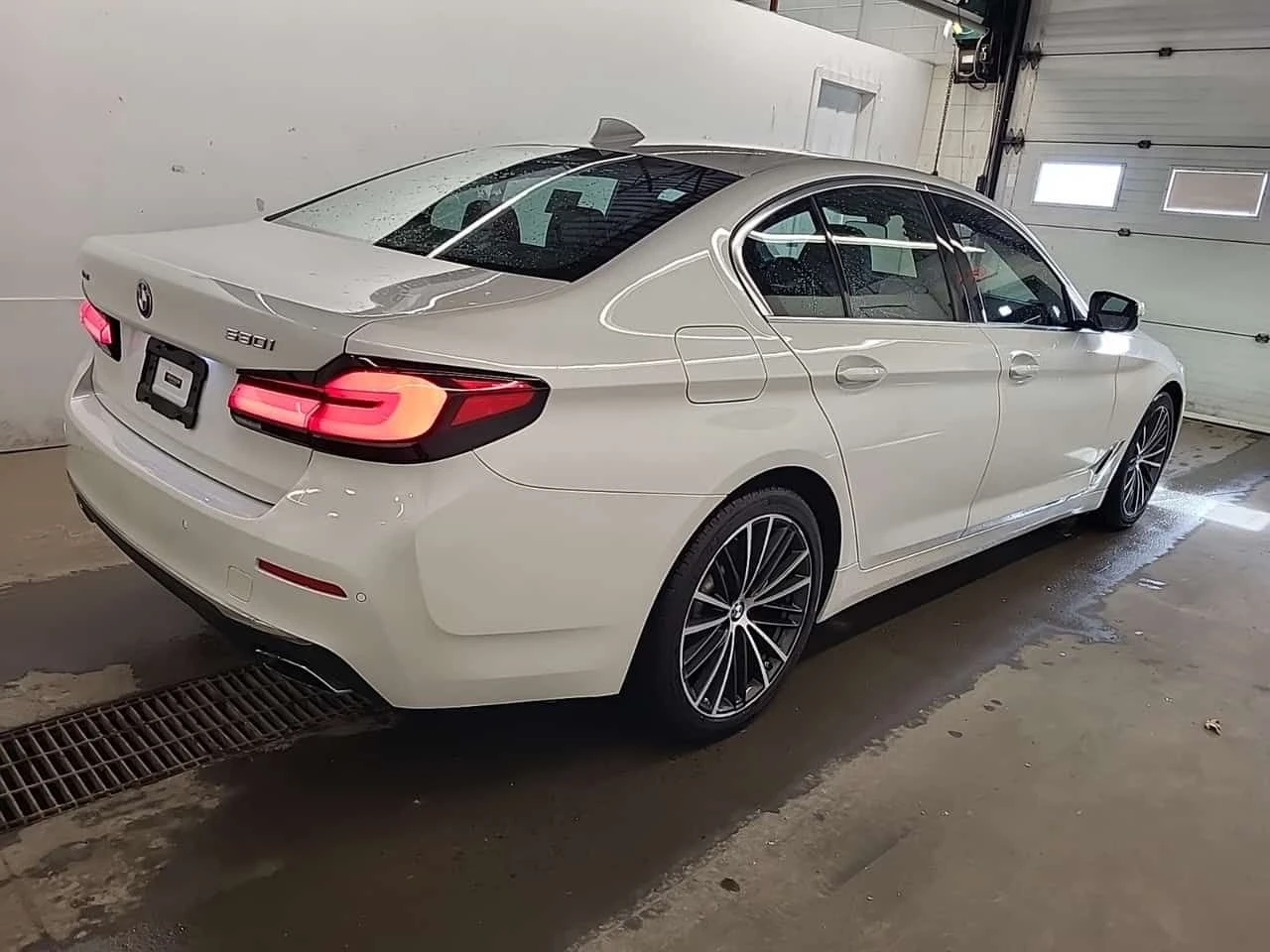 BMW 530  i XDRIVE | LAZER | CARFAX | Mobile.bg � ����������� 3