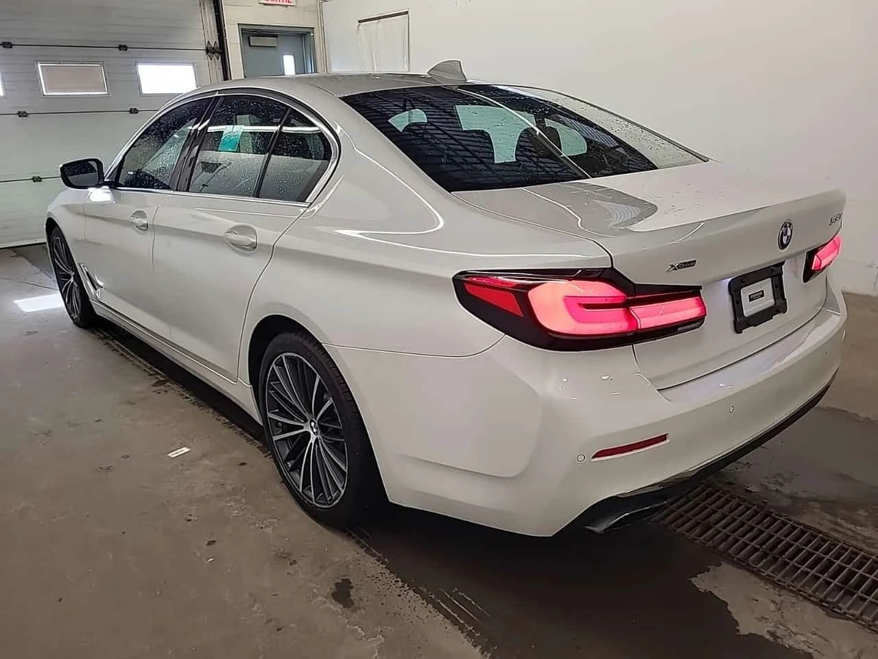 BMW 530  i XDRIVE | LAZER | CARFAX | Mobile.bg � ����������� 4