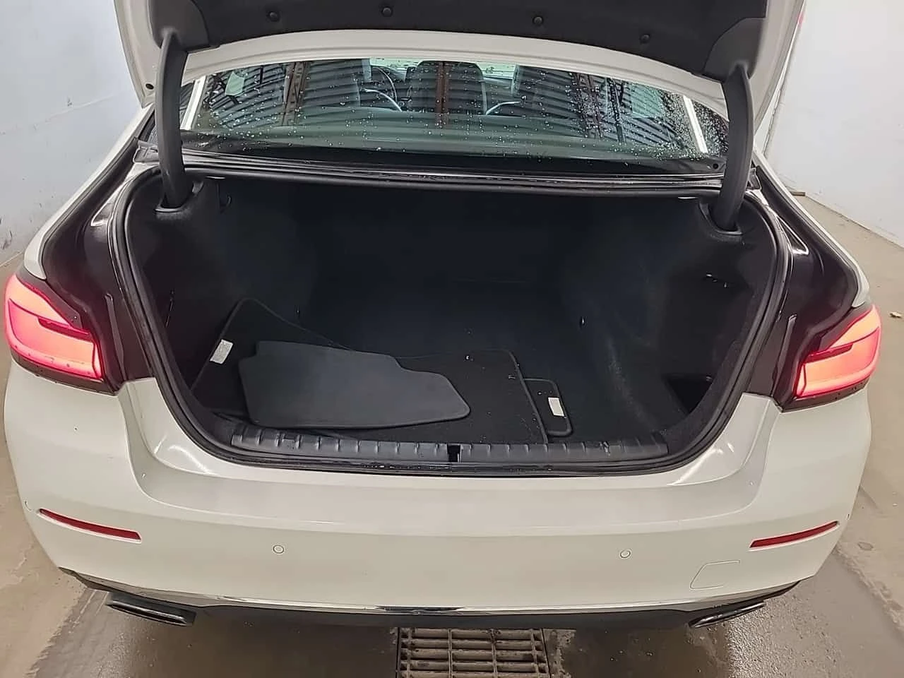 BMW 530  i XDRIVE | LAZER | CARFAX | Mobile.bg � ����������� 14