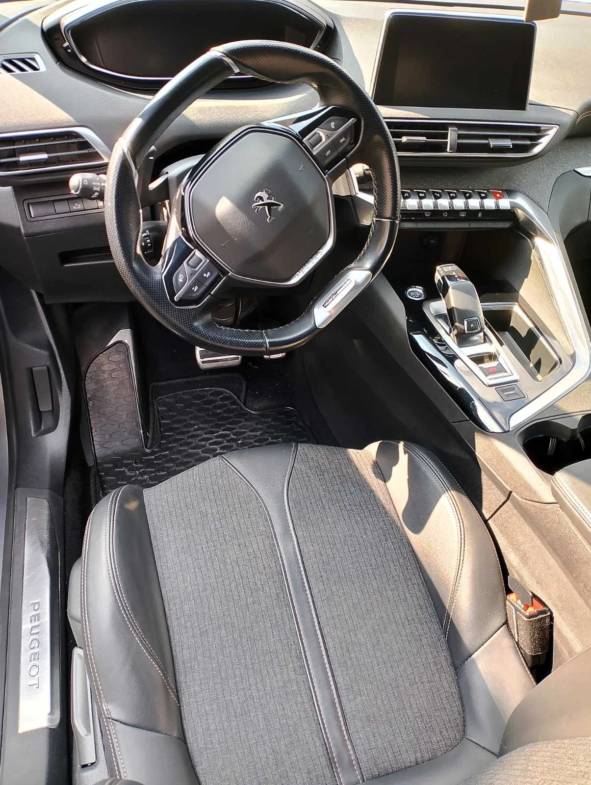 Peugeot 5008 1.5 GTline, снимка 5 - Автомобили и джипове - 53739217