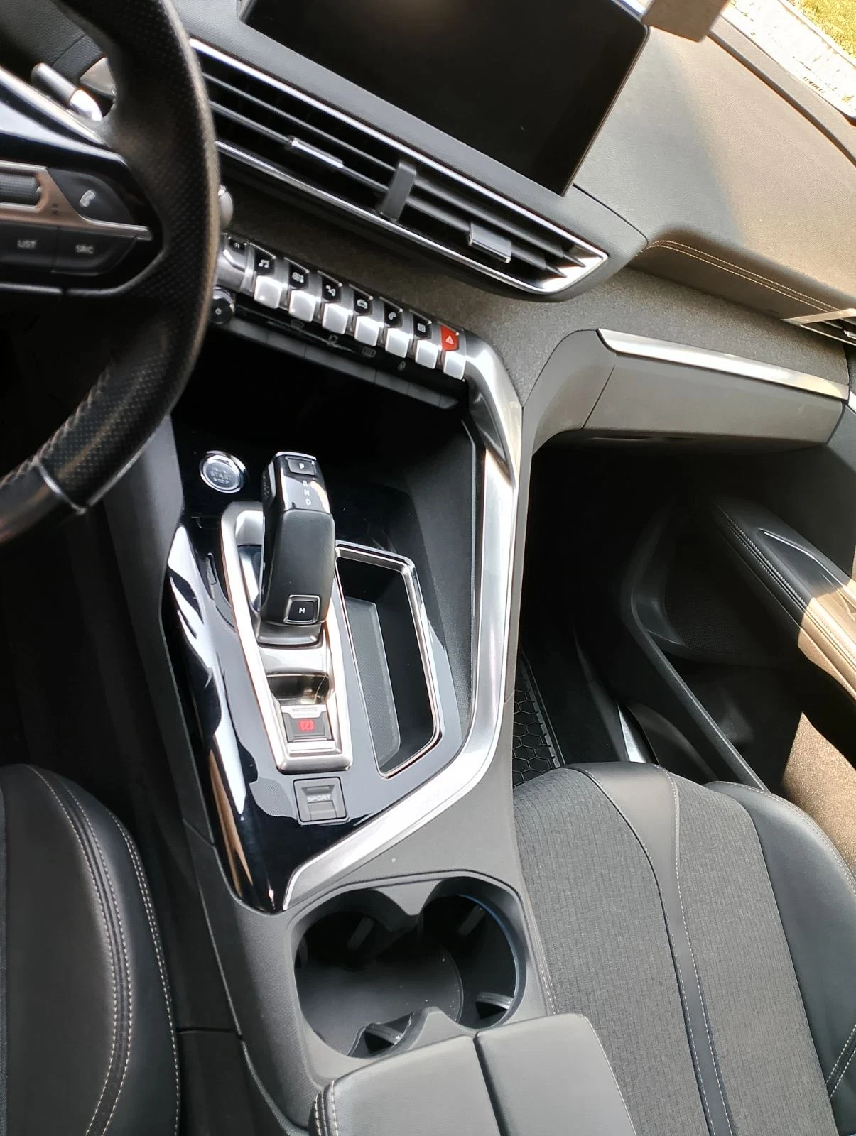 Peugeot 5008 1.5 GTline, снимка 7 - Автомобили и джипове - 53739217