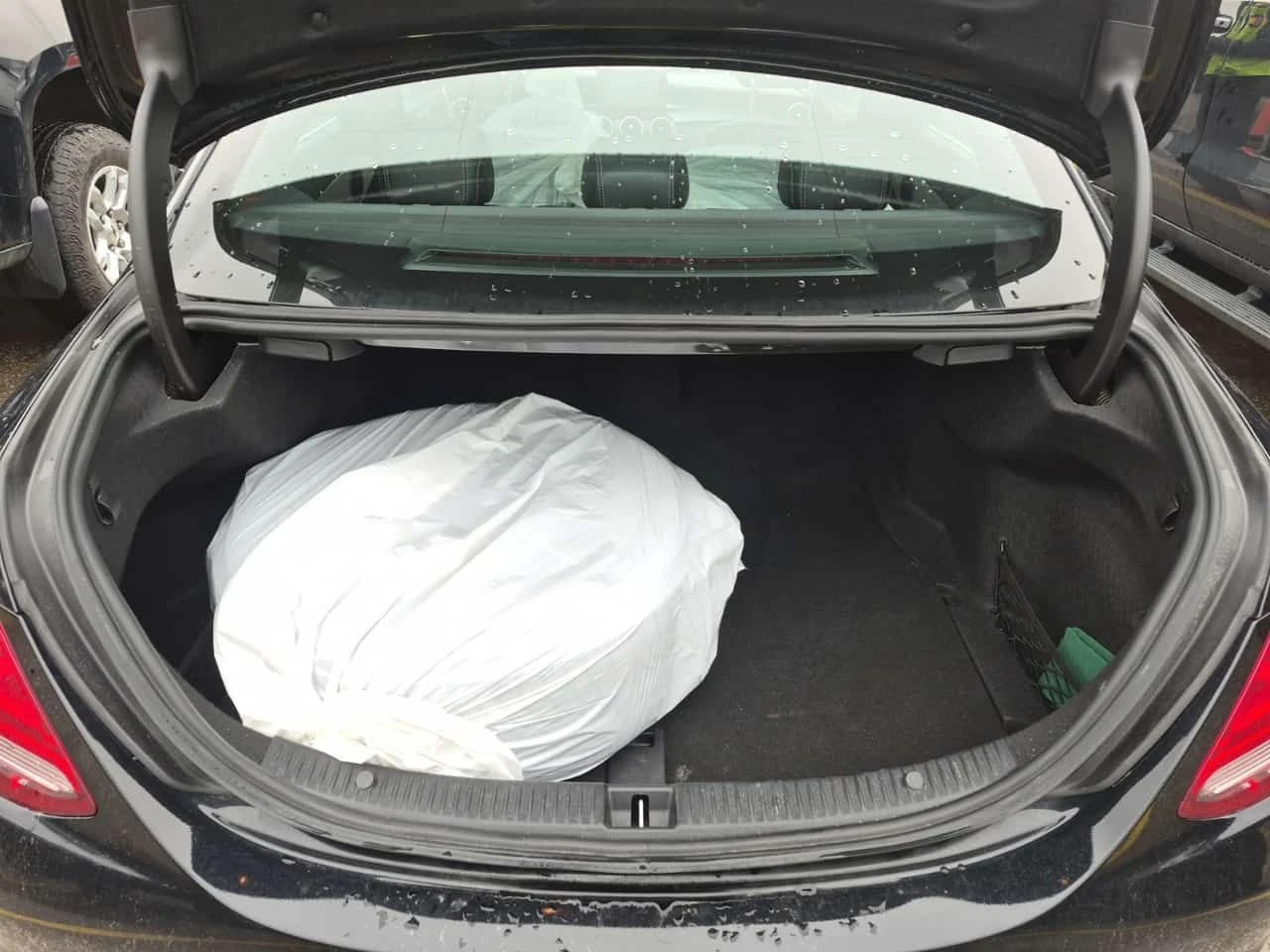 Mercedes-Benz C 300 * CARFAX * ЦЕНА ДО БГ, снимка 14 - Автомобили и джипове - 53953986