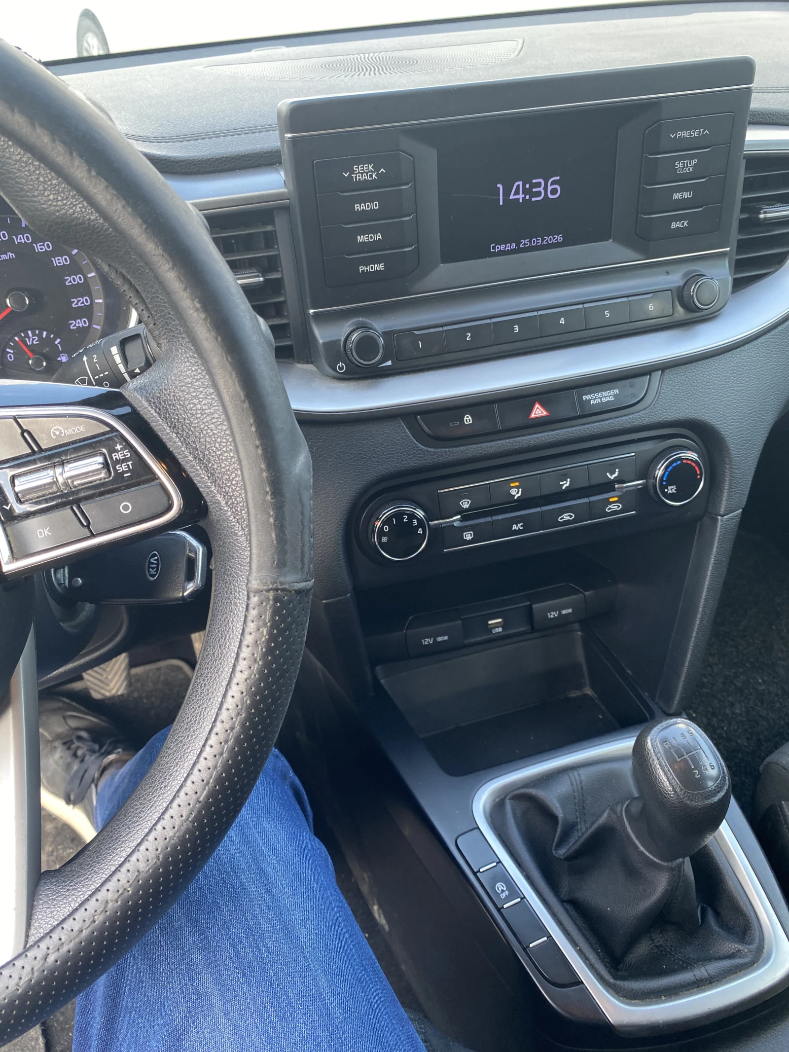 Kia Ceed 1.0T, снимка 8 - Автомобили и джипове - 54027749