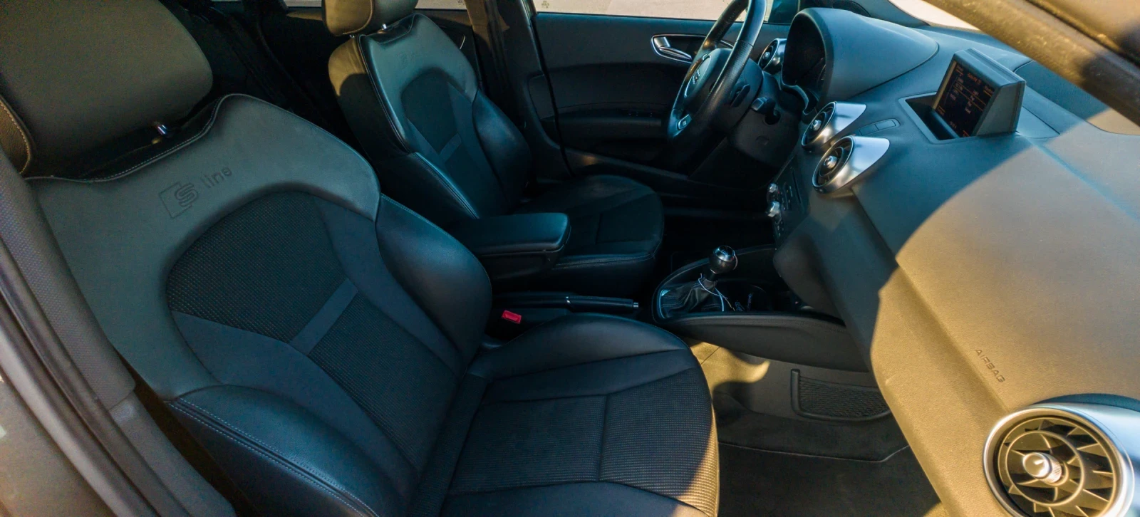 Audi A1 1.4 TFSI (185) 3x S-line, снимка 8 - Автомобили и джипове - 54128118