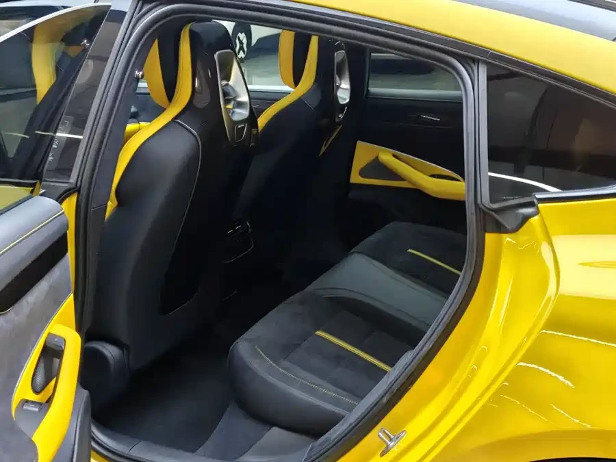 Xiaomi SU7 Ultra, снимка 11 - Автомобили и джипове - 54138777