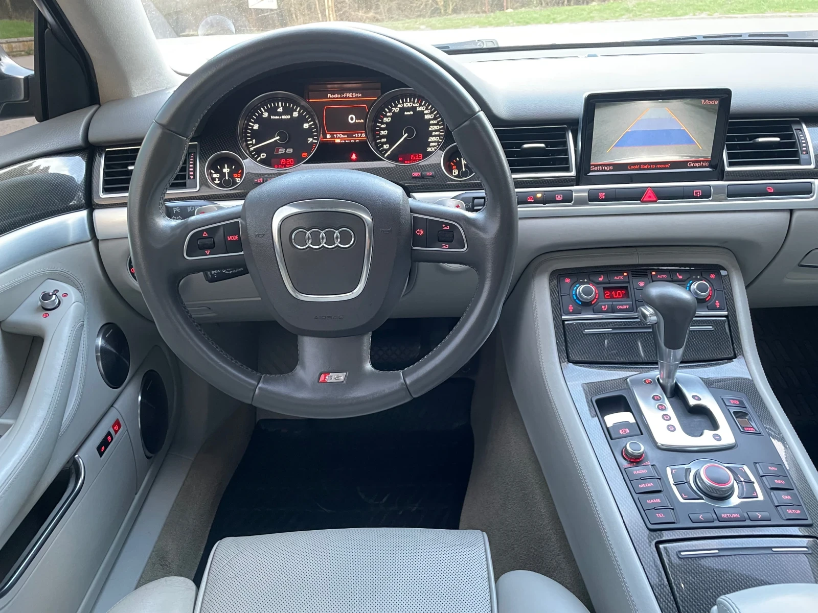 Audi S8 V10 5.2 FULL-CERAMICA-CAMERA-B&O-МАСАЖ-ВАКУМ-DISTR, снимка 10 - Автомобили и джипове - 54257353