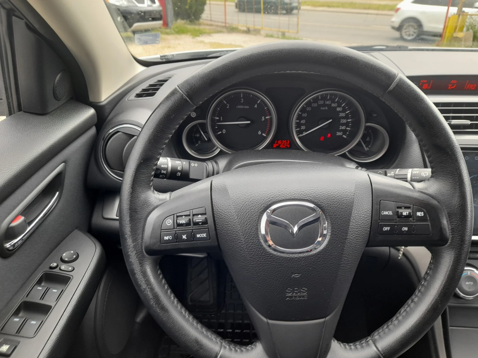 Mazda 6 2.2D , снимка 10 - Автомобили и джипове - 54484620