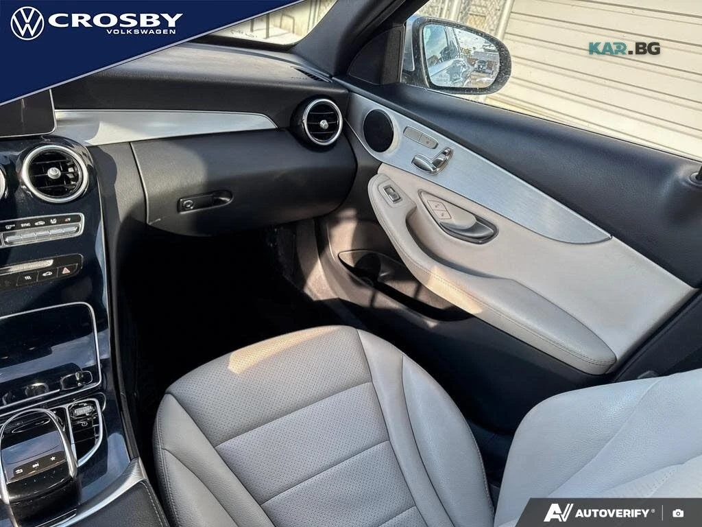 Mercedes-Benz C 300 4MATIC * АвтоКредит* (ЦЕНА ДО БГ), снимка 15 - Автомобили и джипове - 54634959