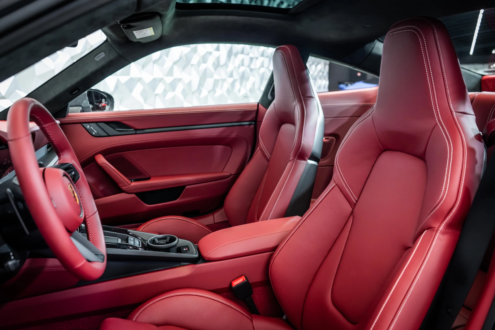 Porsche 911 Carrera 4 GTS* Aerokit* Lift* , снимка 12 - Автомобили и джипове - 54779490