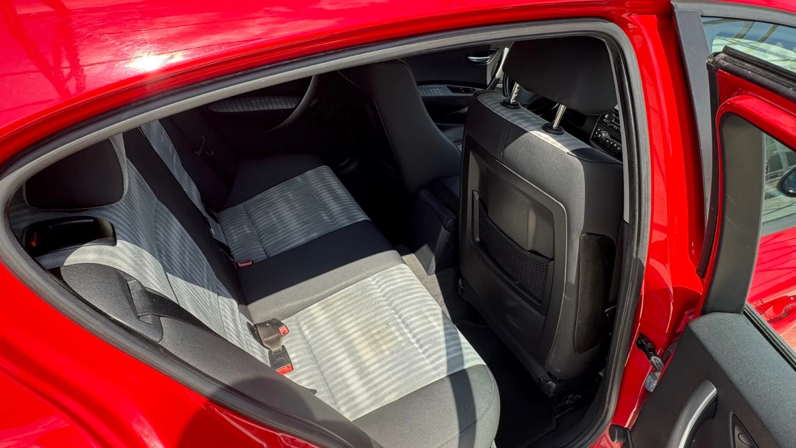 BMW 118, снимка 9 - Автомобили и джипове - 54791538