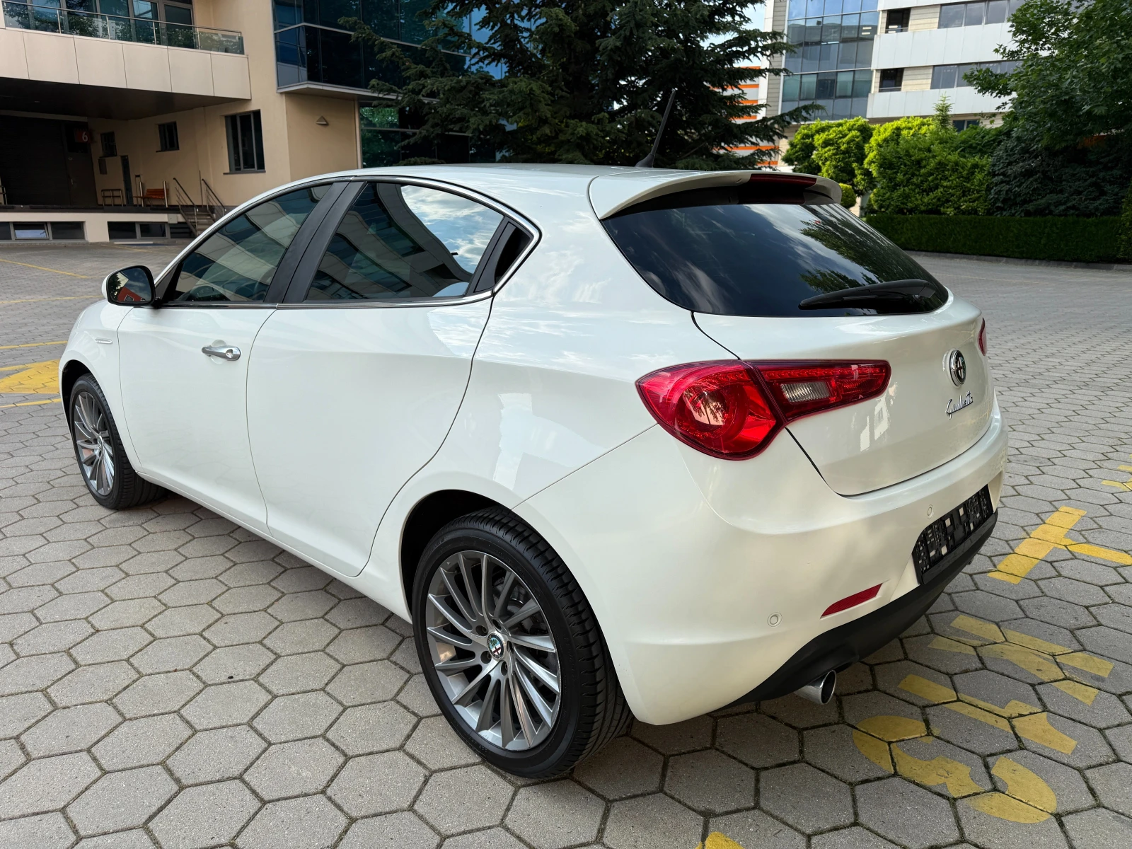 Alfa Romeo Giulietta 2.0JTDM* LED* ����* �������*  | Mobile.bg � ����������� 6