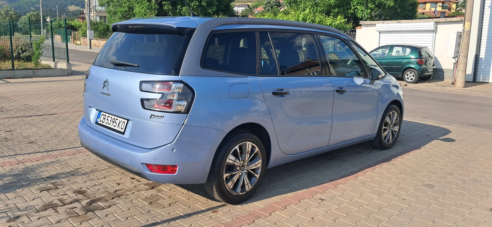 Citroen Grand C4 Picasso 1.2, снимка 2 - Автомобили и джипове - 55985717