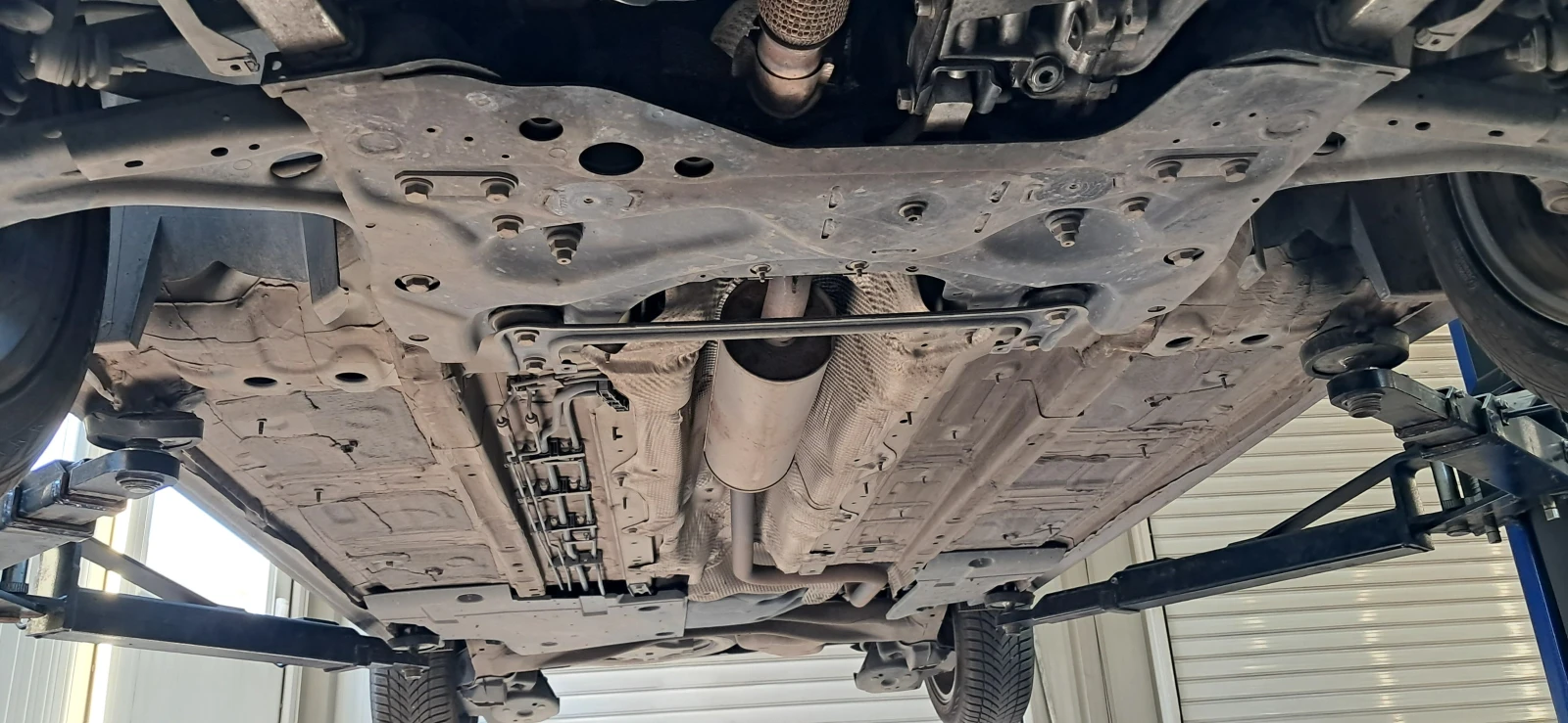 Citroen Grand C4 Picasso 1.2, снимка 8 - Автомобили и джипове - 55985717