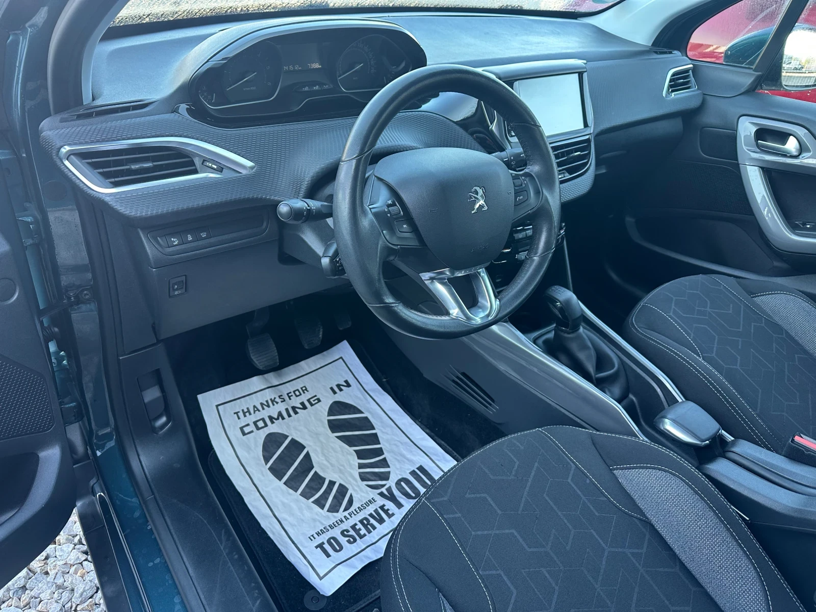 Peugeot 2008 1.6 HDI EURO 6 CAMERA KTEO COC , снимка 9 - Автомобили и джипове - 56002258
