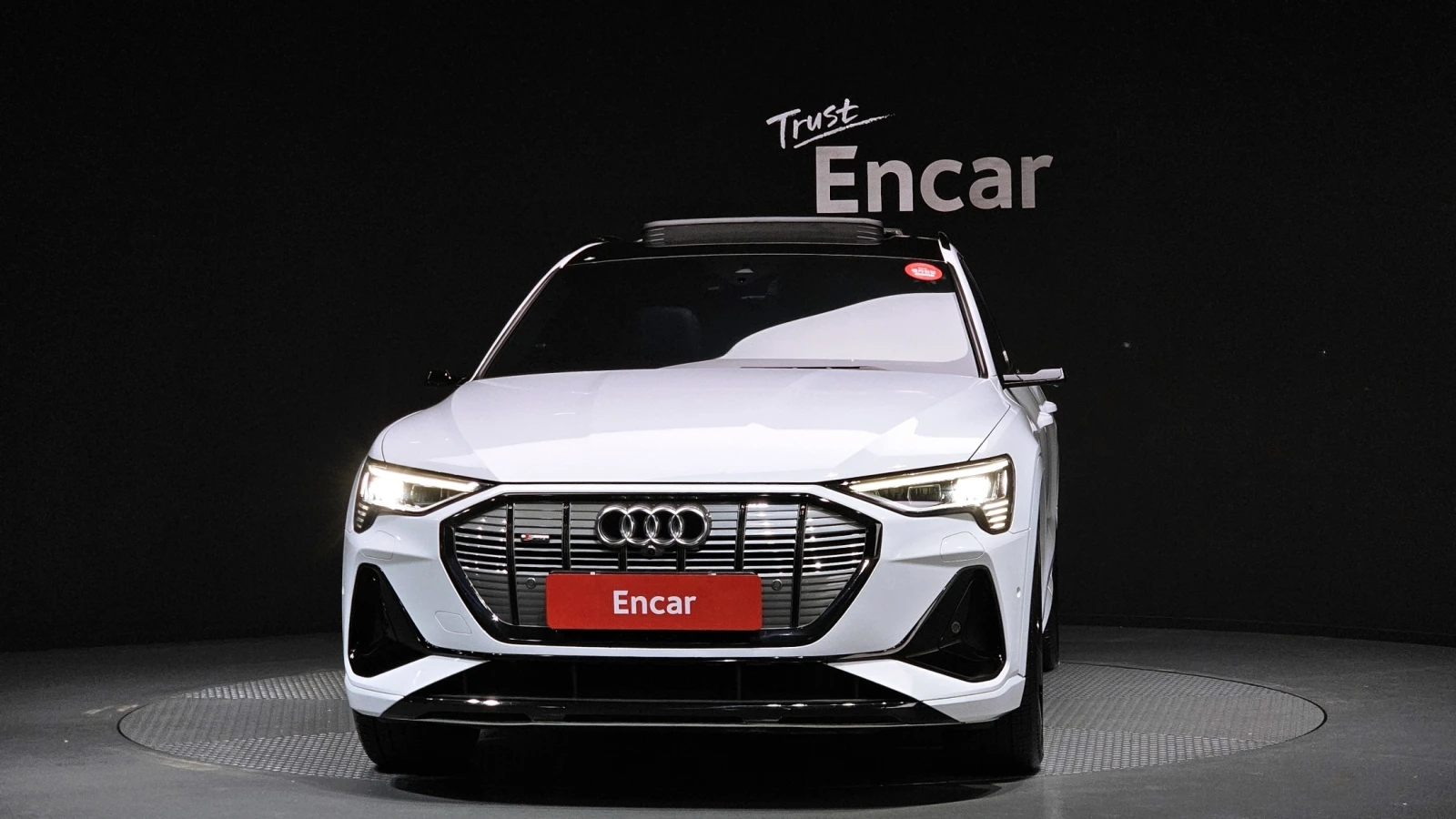 Audi E-Tron 55 Quattro Sportback, снимка 3 - Автомобили и джипове - 56011956
