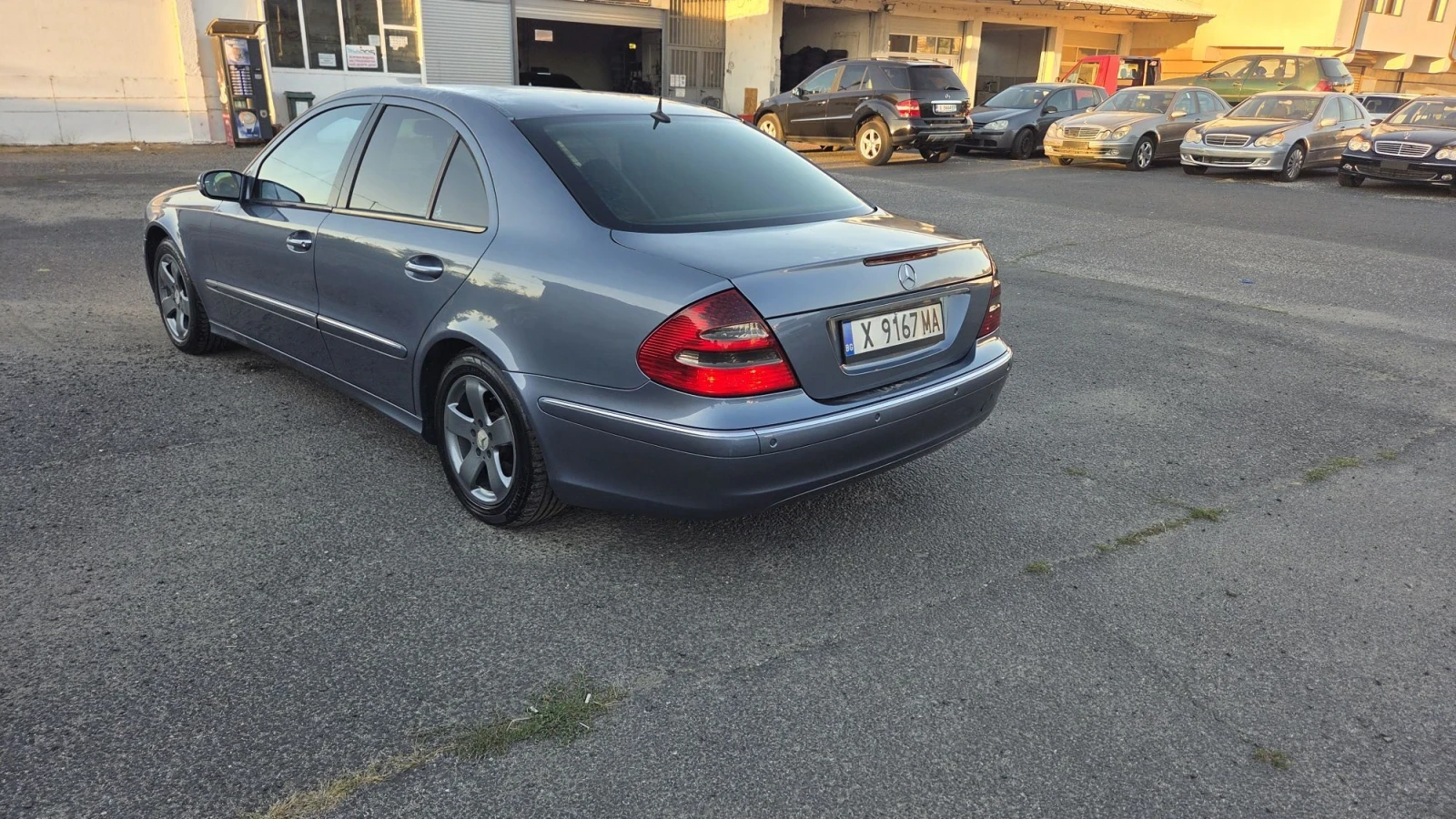 Mercedes-Benz E 270, снимка 9 - Автомобили и джипове - 56107181