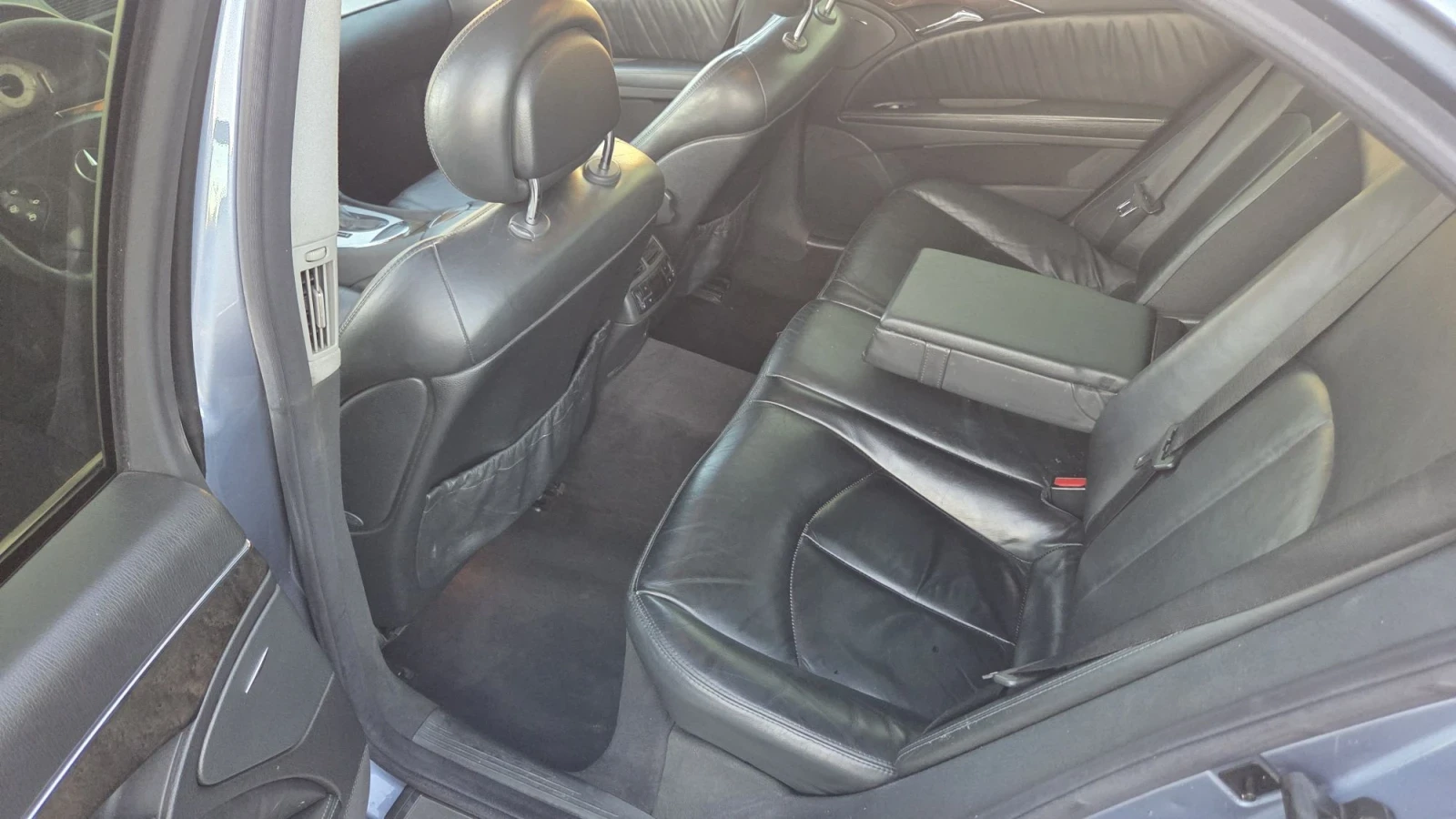 Mercedes-Benz E 270, снимка 5 - Автомобили и джипове - 56107181