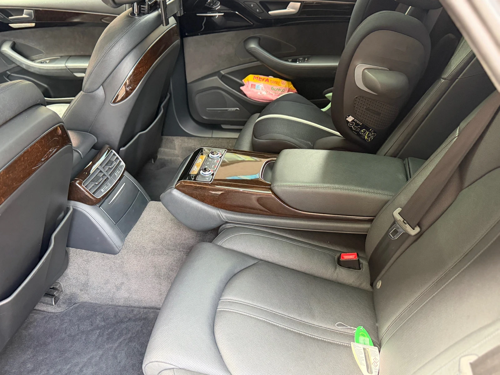 Audi A8 L 3.0 TFSI, снимка 8 - Автомобили и джипове - 56288945