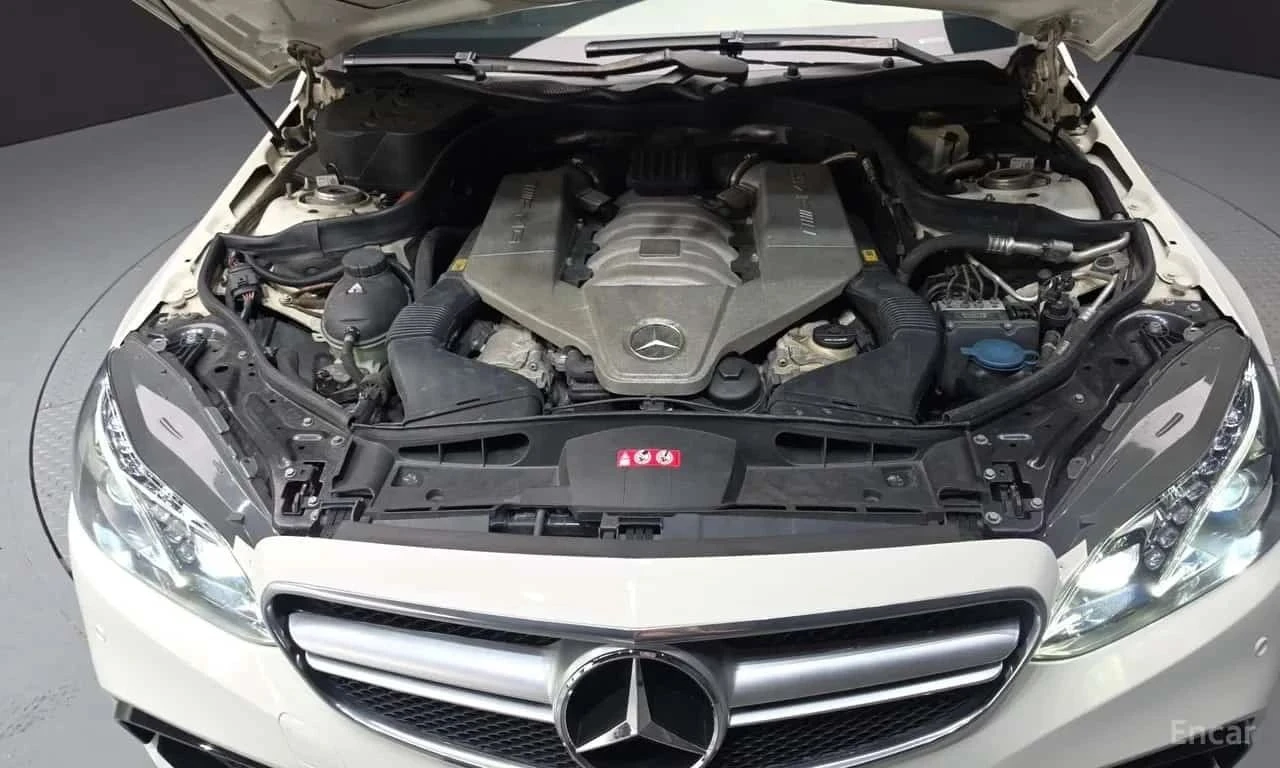 Mercedes-Benz E 63 AMG, снимка 6 - Автомобили и джипове - 56686533