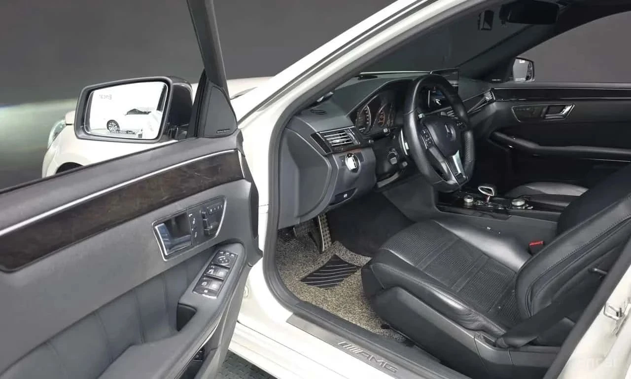 Mercedes-Benz E 63 AMG, снимка 10 - Автомобили и джипове - 56686533