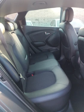 Hyundai IX35 2.0  бензин автоматик навигация 4* 4 , снимка 12