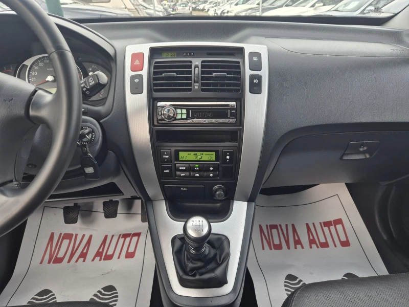 Hyundai Tucson 2.0CRDI-4X4-160000км, снимка 10 - Автомобили и джипове - 48798902