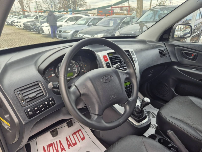 Hyundai Tucson 2.0CRDI-4X4-160000км, снимка 8 - Автомобили и джипове - 48798902