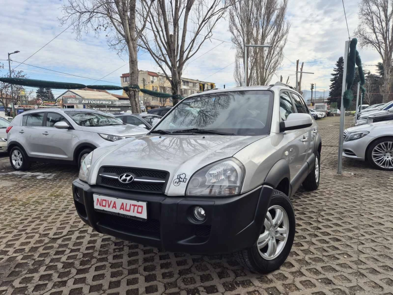 Hyundai Tucson 2.0CRDI-4X4-160000км, снимка 1 - Автомобили и джипове - 48798902