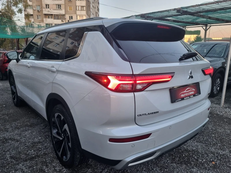 Mitsubishi Outlander 2.5 S-AWC* ПАНОРАМА * 360градуса* 7места, снимка 6 - Автомобили и джипове - 52412528