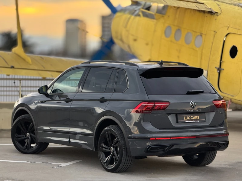 VW Tiguan - R-line - Facelift - Full - Keyless - 4-motion -, снимка 4 - Автомобили и джипове - 52979112