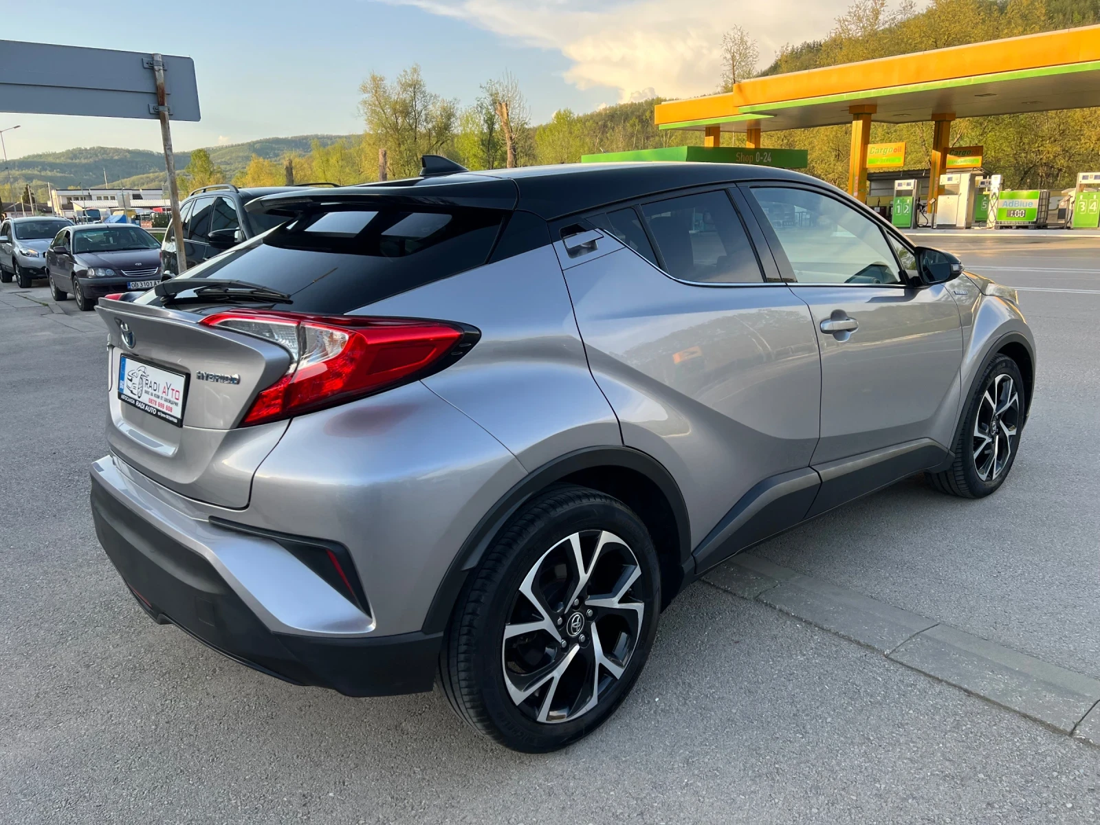 Toyota C-HR 1.8i Hybrid ШВЕЙЦАРИЯ - изображение 3