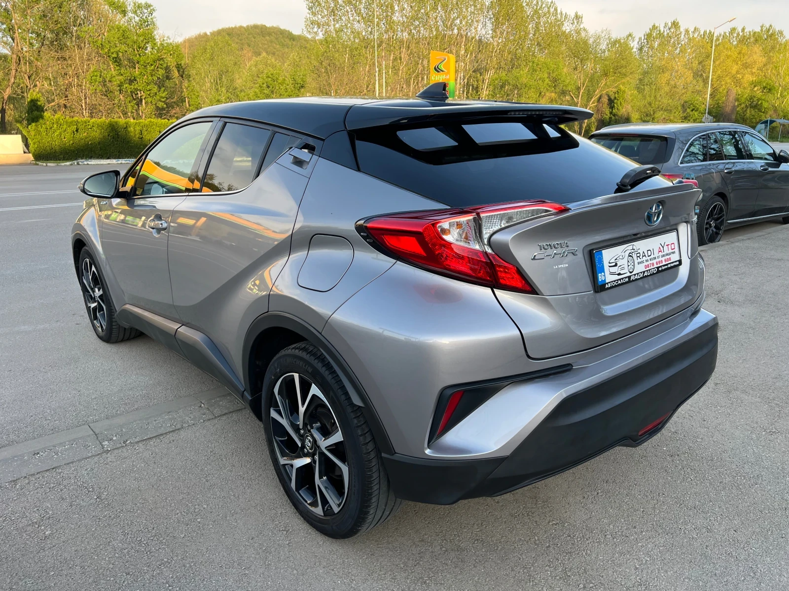 Toyota C-HR 1.8i Hybrid ШВЕЙЦАРИЯ - изображение 4