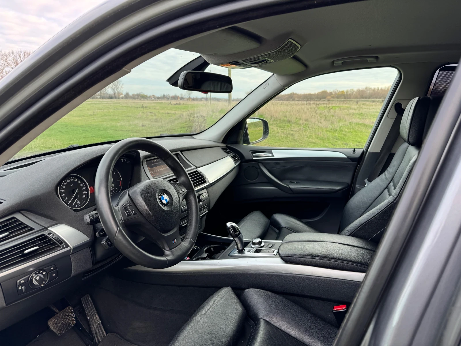 BMW X5 3.0SD - изображение 9