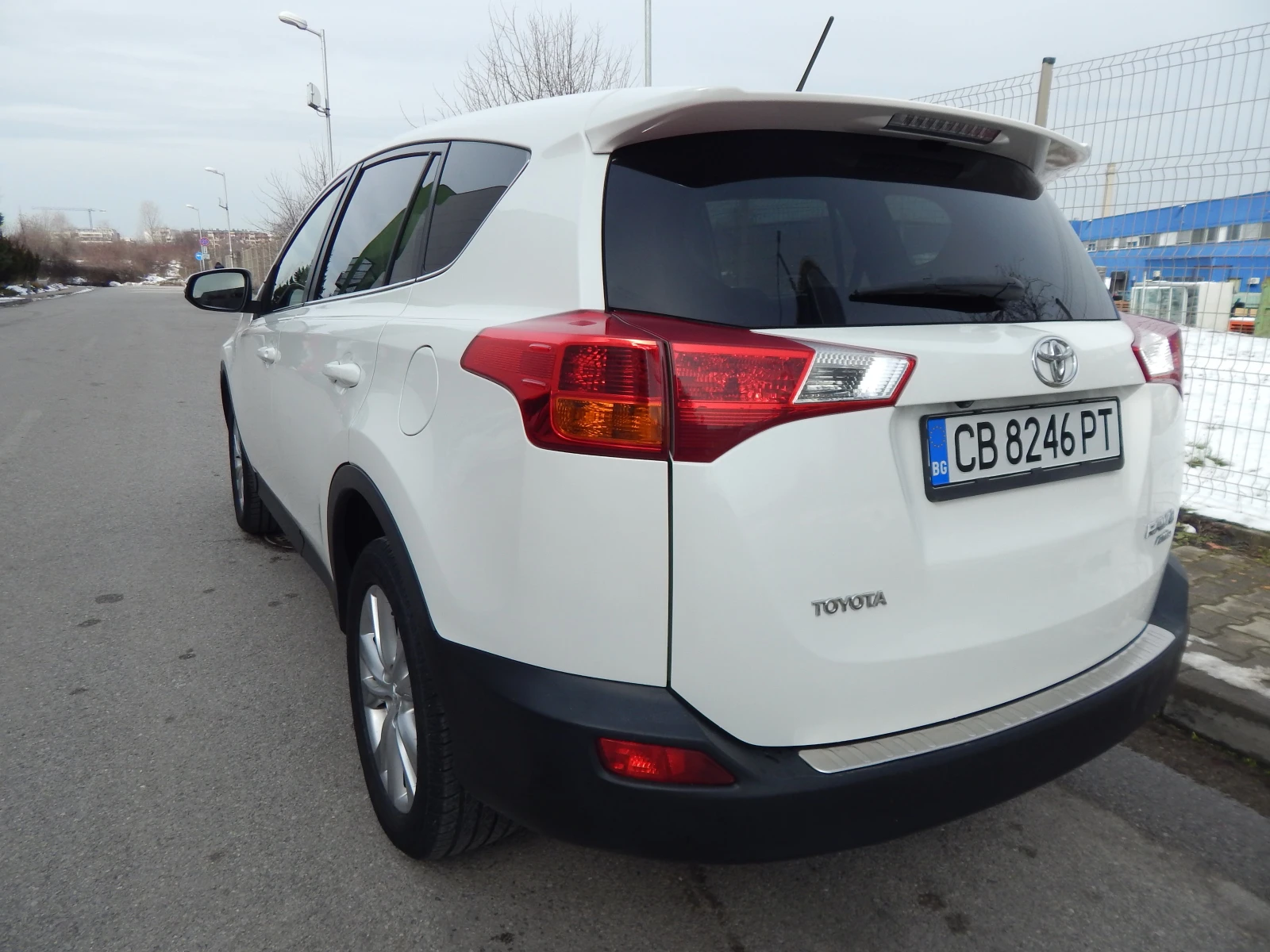 Toyota Rav4 Rav4 2.2 D4D-150к.с/4x4 - изображение 4
