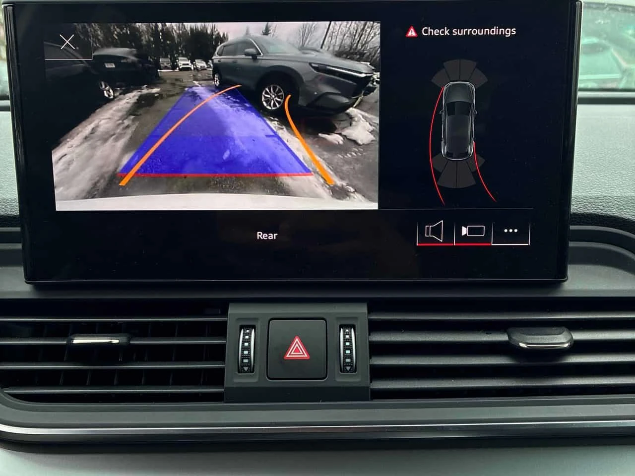 Audi Q5 Komfort/CARFAX/ПОДГРЕВИ/ДИСТРОНИК, снимка 10 - Автомобили и джипове - 53891455