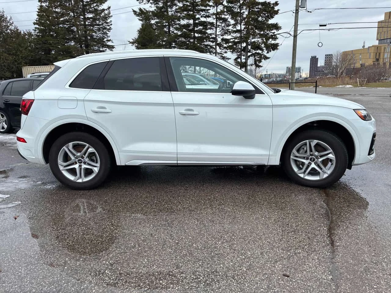 Audi Q5 Komfort/CARFAX/ПОДГРЕВИ/ДИСТРОНИК, снимка 4 - Автомобили и джипове - 53891455