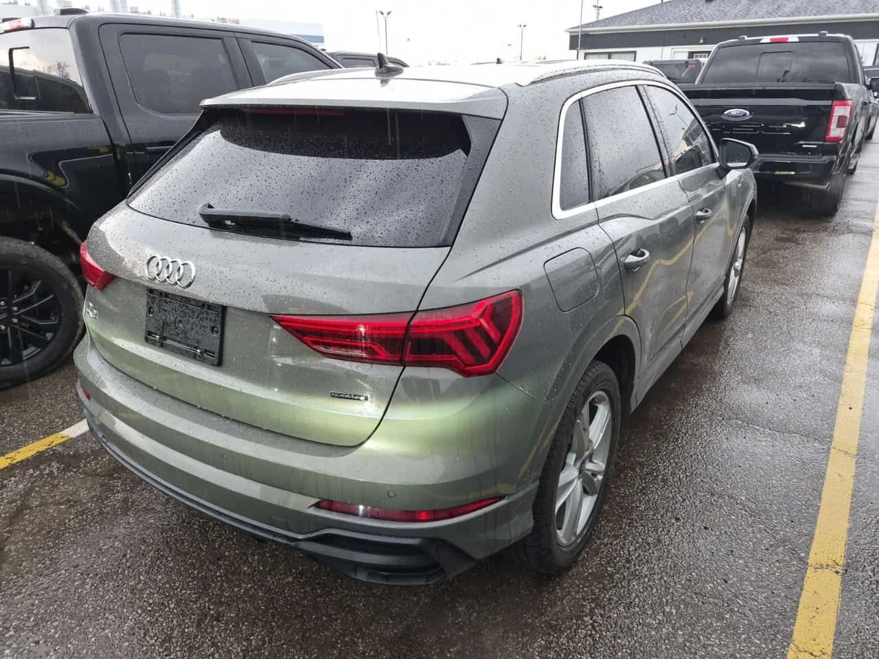 Audi Q3 * PROGRESSIV * KEYLESS* ПАНОРАМА* ПОДГРЕВ* , снимка 3 - Автомобили и джипове - 54596212