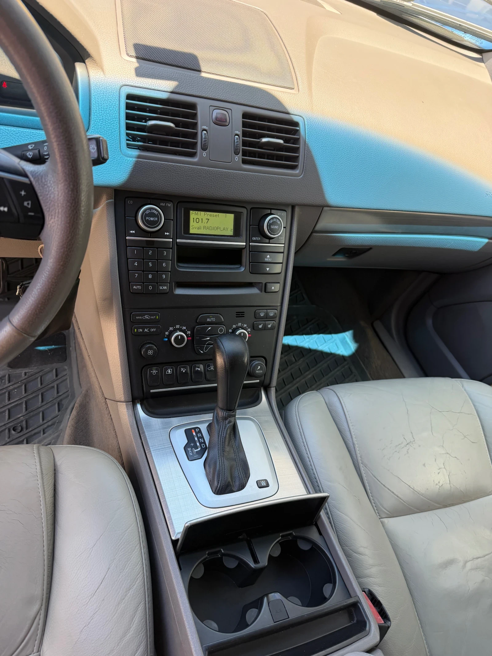 Volvo Xc90 2.4 D5, снимка 10 - Автомобили и джипове - 54917713