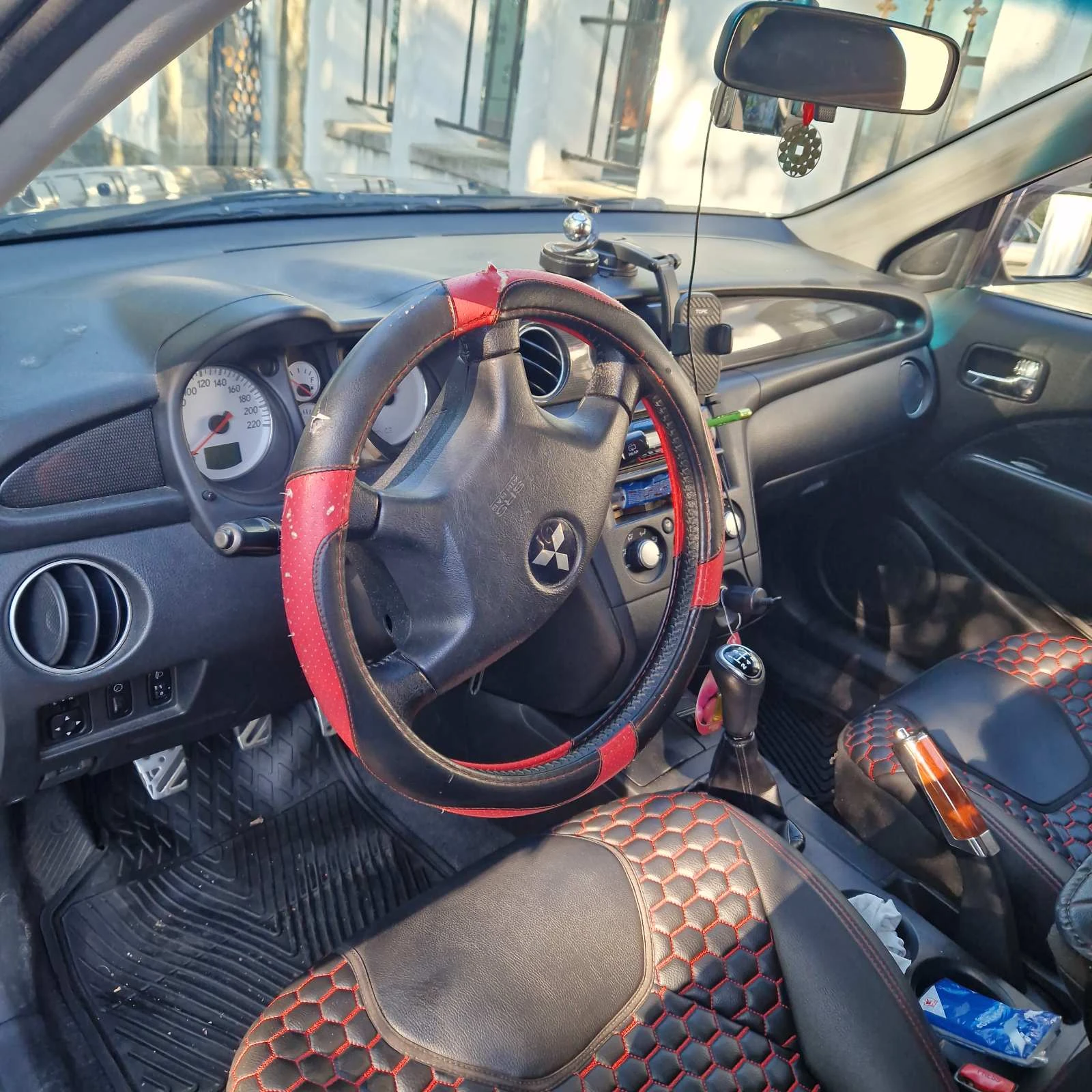 Mitsubishi Outlander, снимка 6 - Автомобили и джипове - 55512806