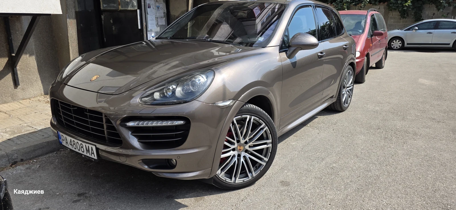 Porsche Cayenne GTS, снимка 2 - Автомобили и джипове - 55888255