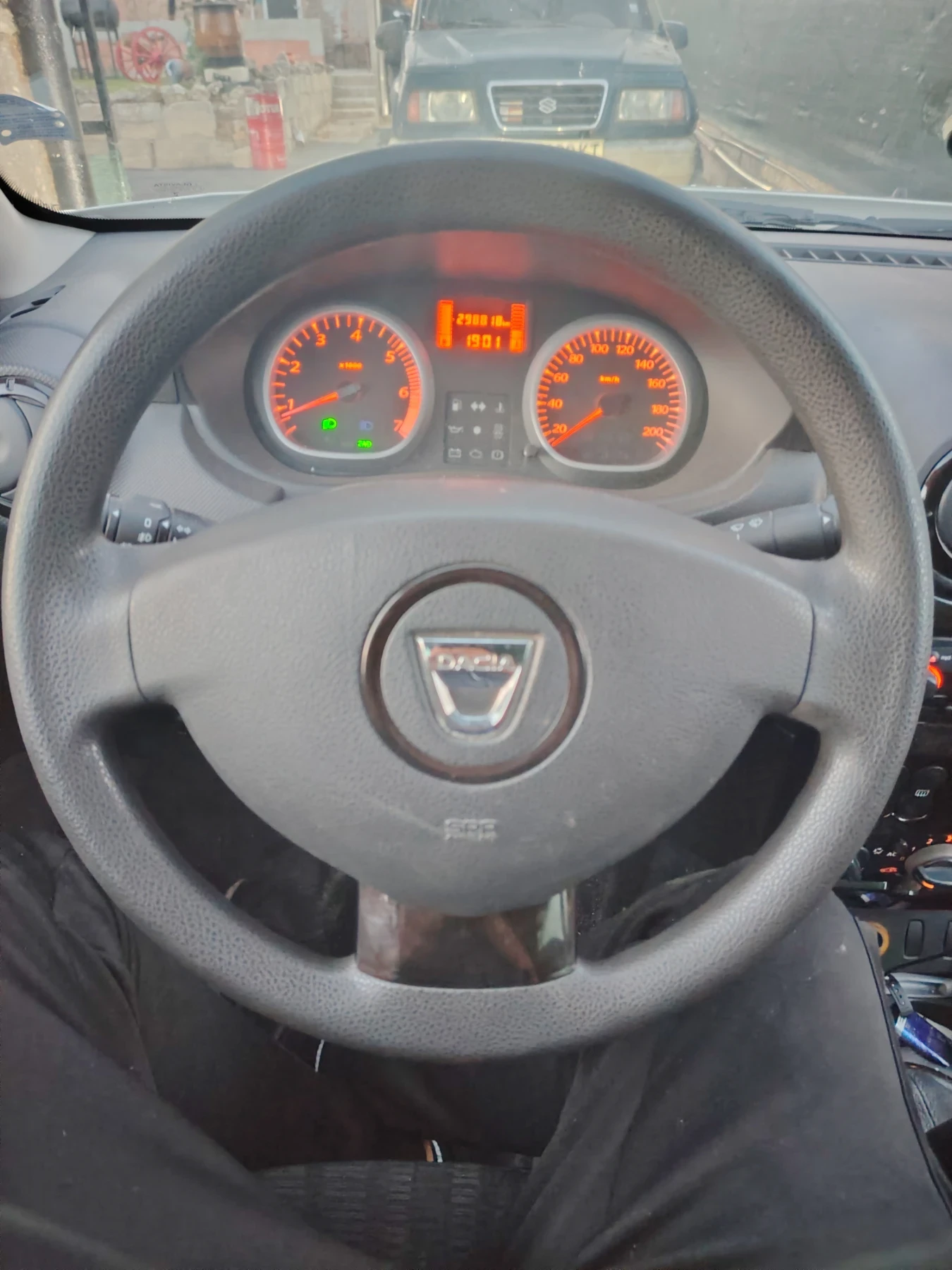 Dacia Duster 4x4 1.5dci 110k.s, снимка 7 - Автомобили и джипове - 56521714