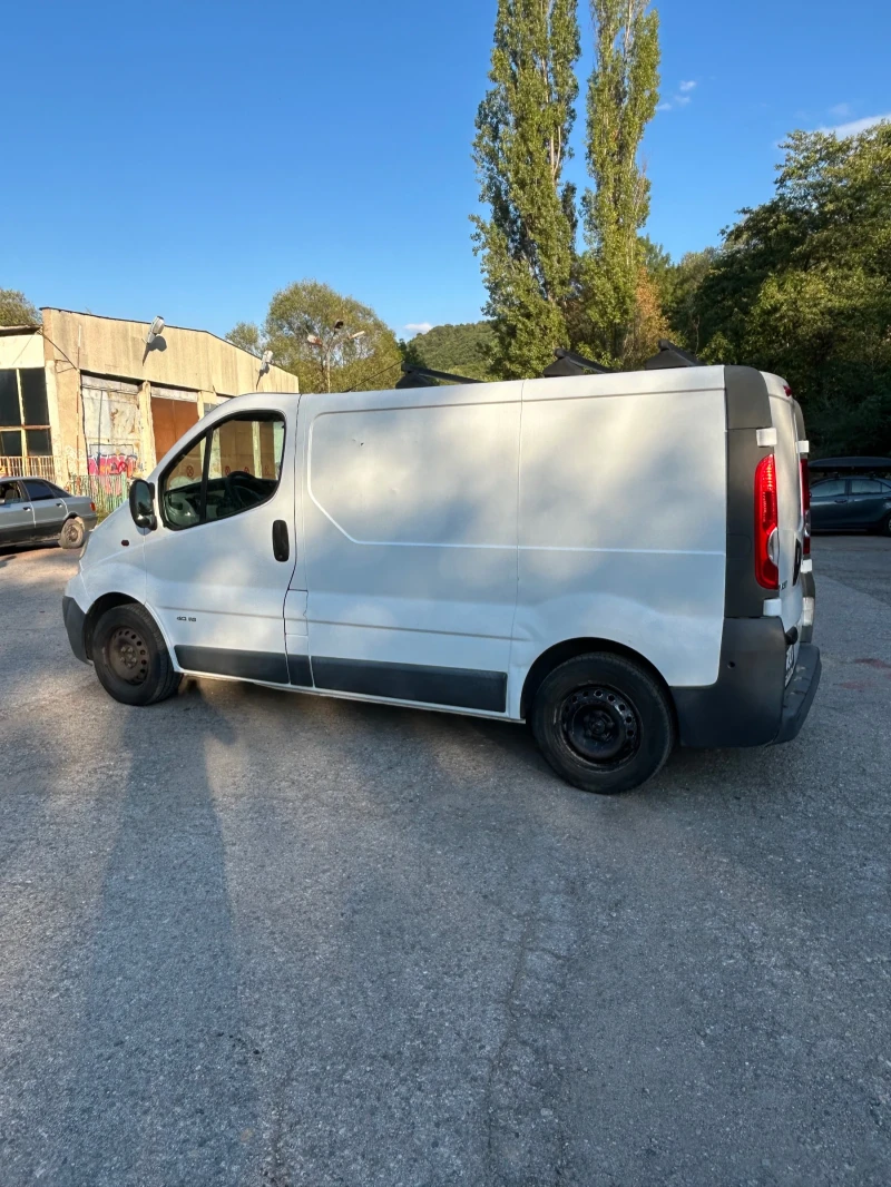 Renault Trafic, снимка 4 - Бусове и автобуси - 52404743