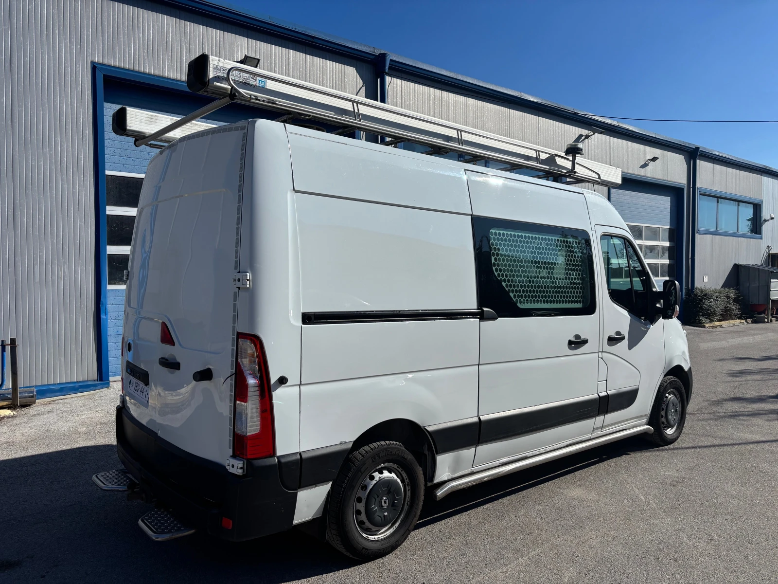 Renault Master ����������� 12V/230V | Mobile.bg � ����������� 12