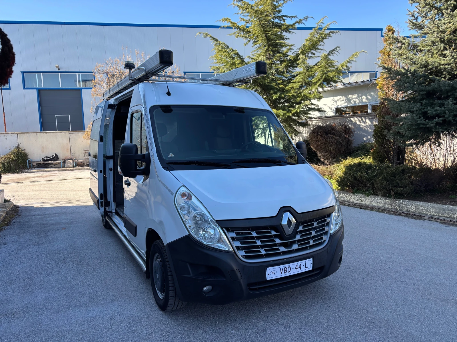Renault Master Работилницс 12V/230V - изображение 3
