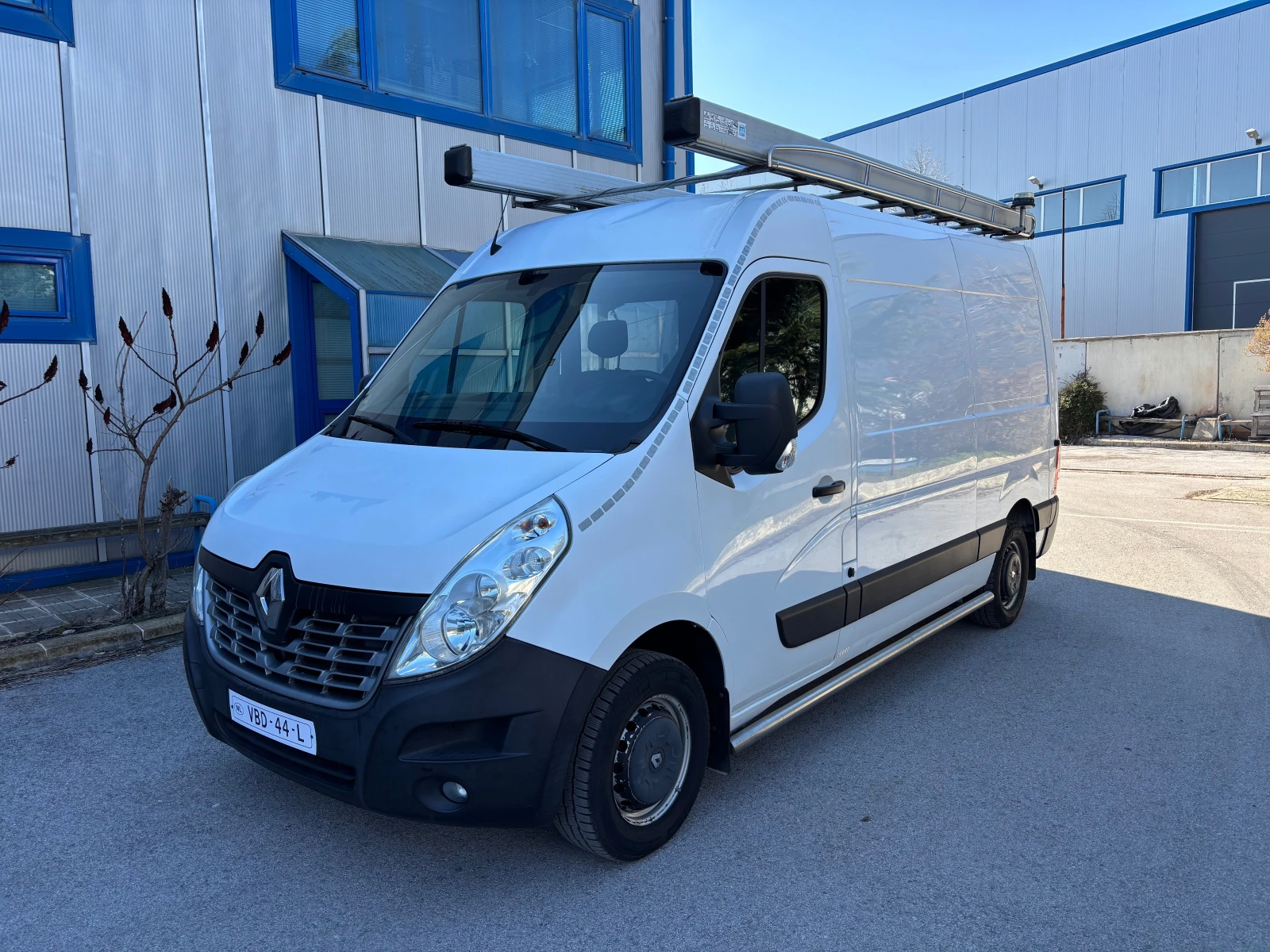 Renault Master Работилницс 12V/230V - изображение 2